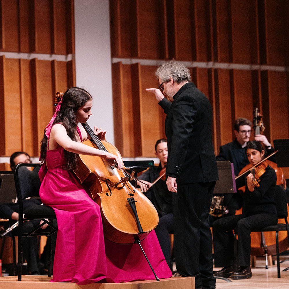 Cellist_-_1000x1000_-APRIL-RENAE-114