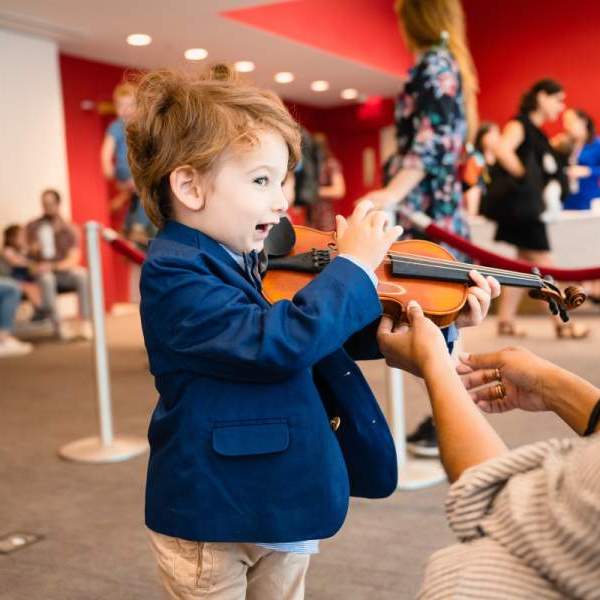 Philharmonic_Families_Strings