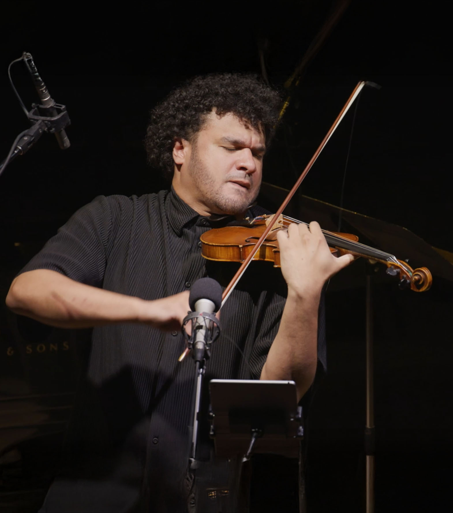 Curtis_Stewart_-_1570x1776