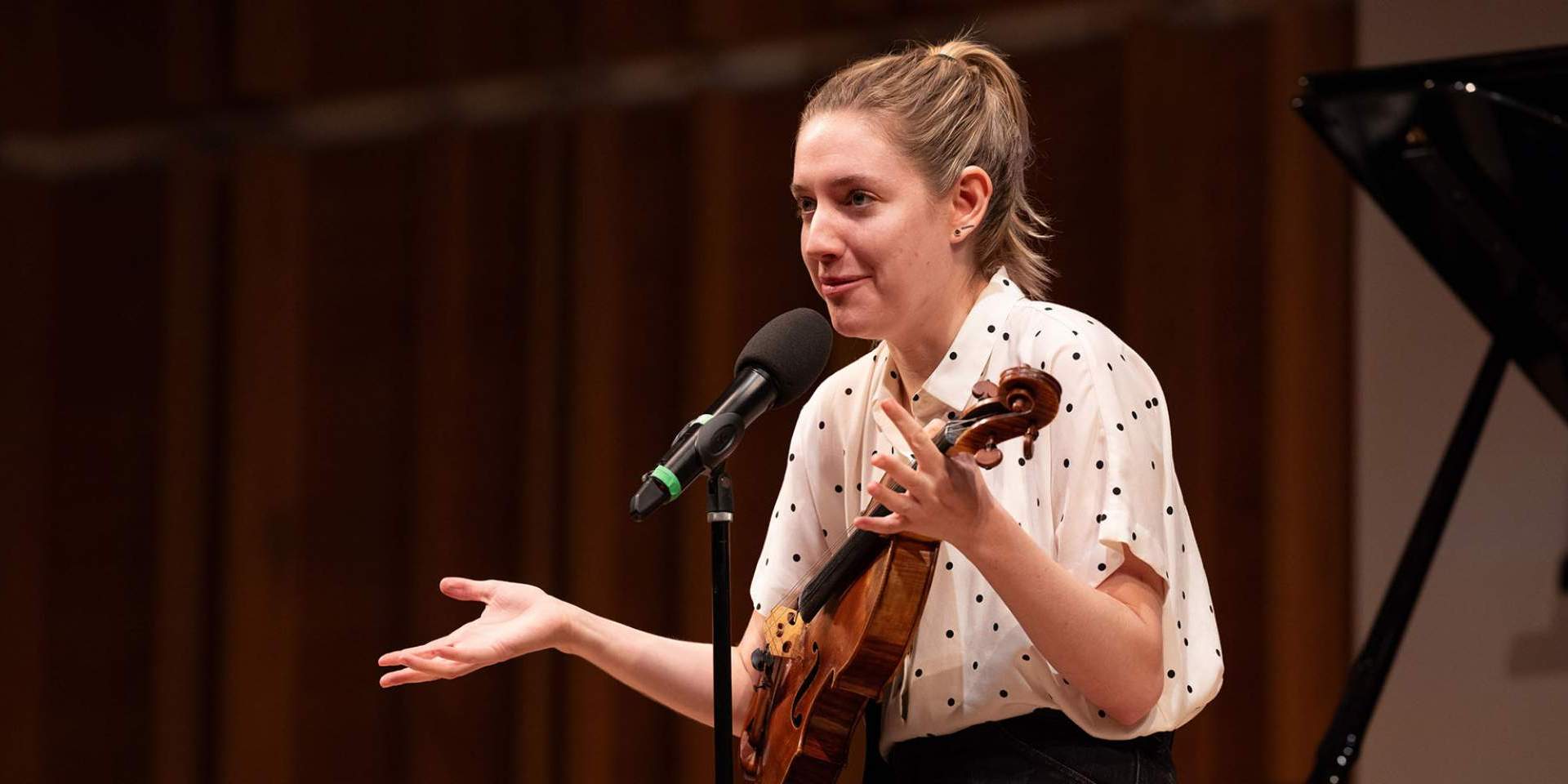 <p>Violist & comedian Isabel Hagen</p>