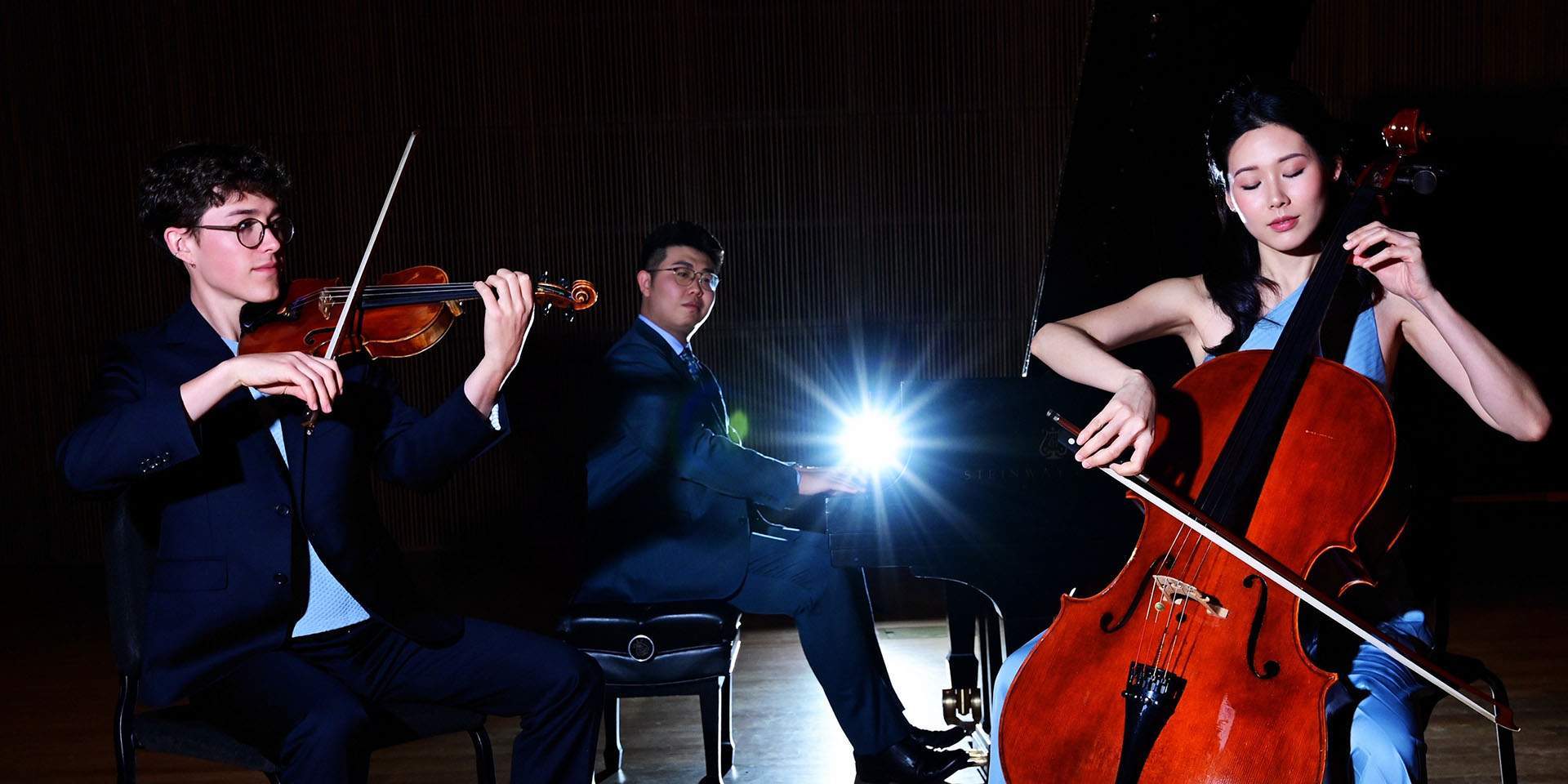 <p>Feb 9 – Trio Azura</p>