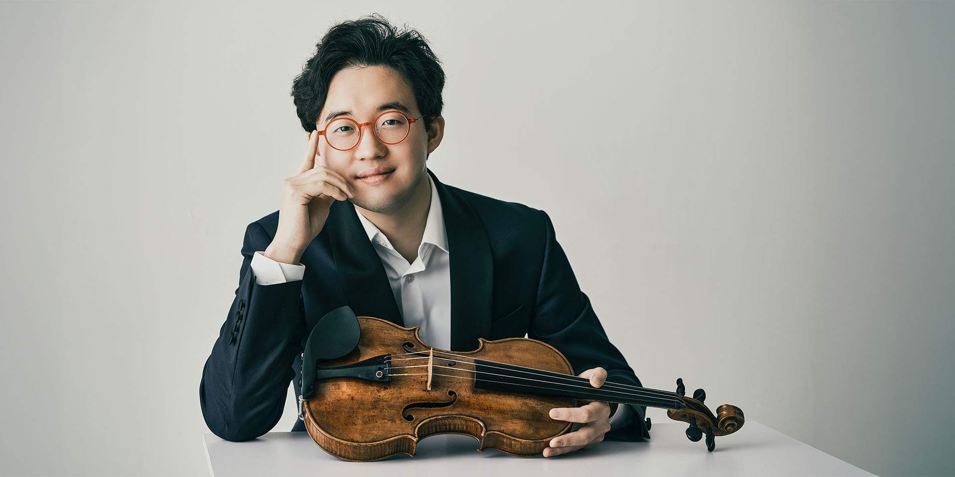 <p>Jan 12 – Julian Rhee, violin</p>